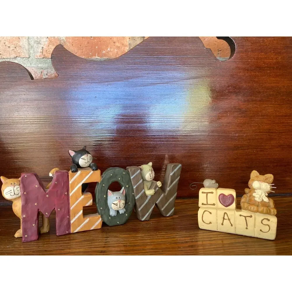 MEOW Cats and Cat and Mouse Suzi Skoglund Kitties Cat Kitty Figure 2008